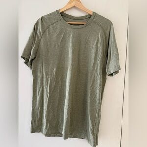 lululemon athletica men’s shirt